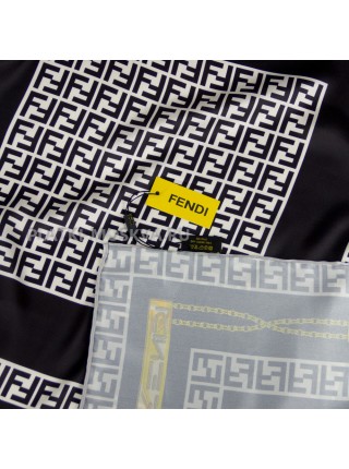 Платок Fendi шелковый черный с белым "Chains"